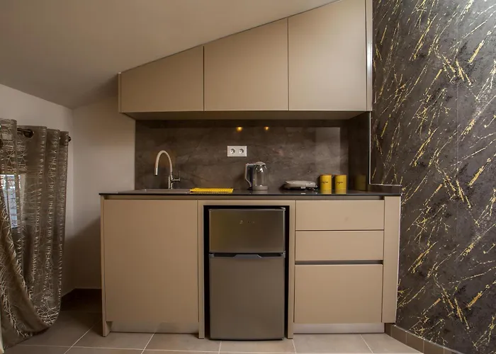 Olympian Muses * עיר רודוס