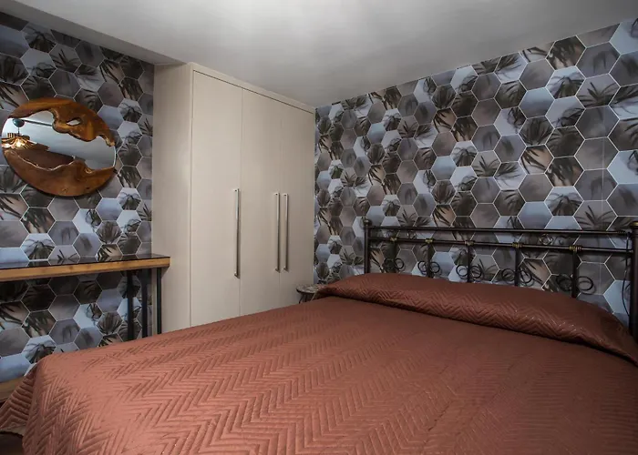 Olympian Muses עיר רודוס