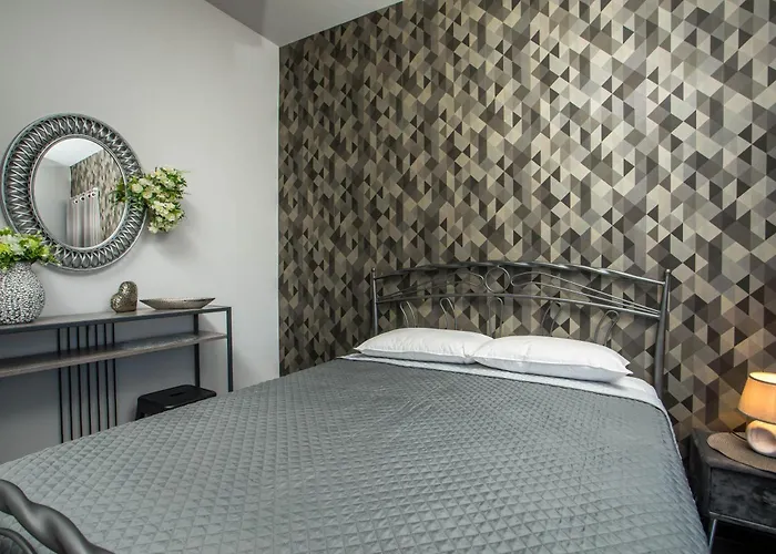 Olympian Muses Apartament *