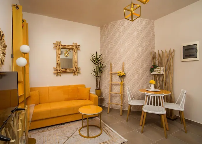 Olympian Muses Apartamento *