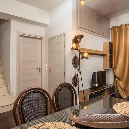 Olympian Muses Apartament *