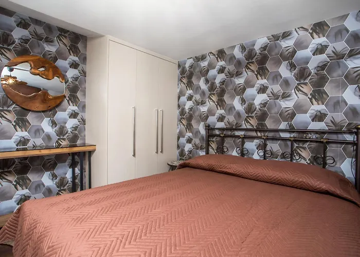 Olympian Muses עיר רודוס