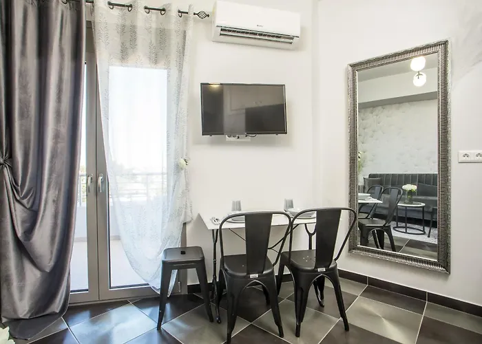 Olympian Muses * עיר רודוס