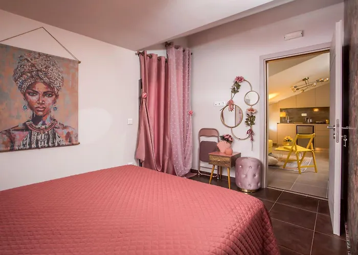 Olympian Muses * עיר רודוס