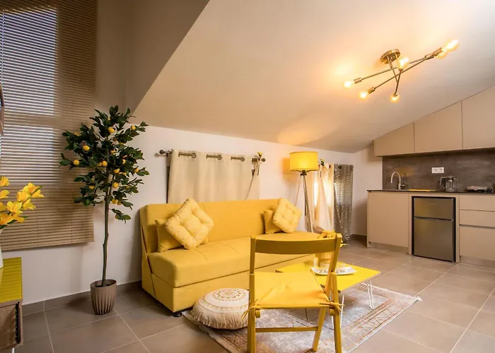 Olympian Muses עיר רודוס